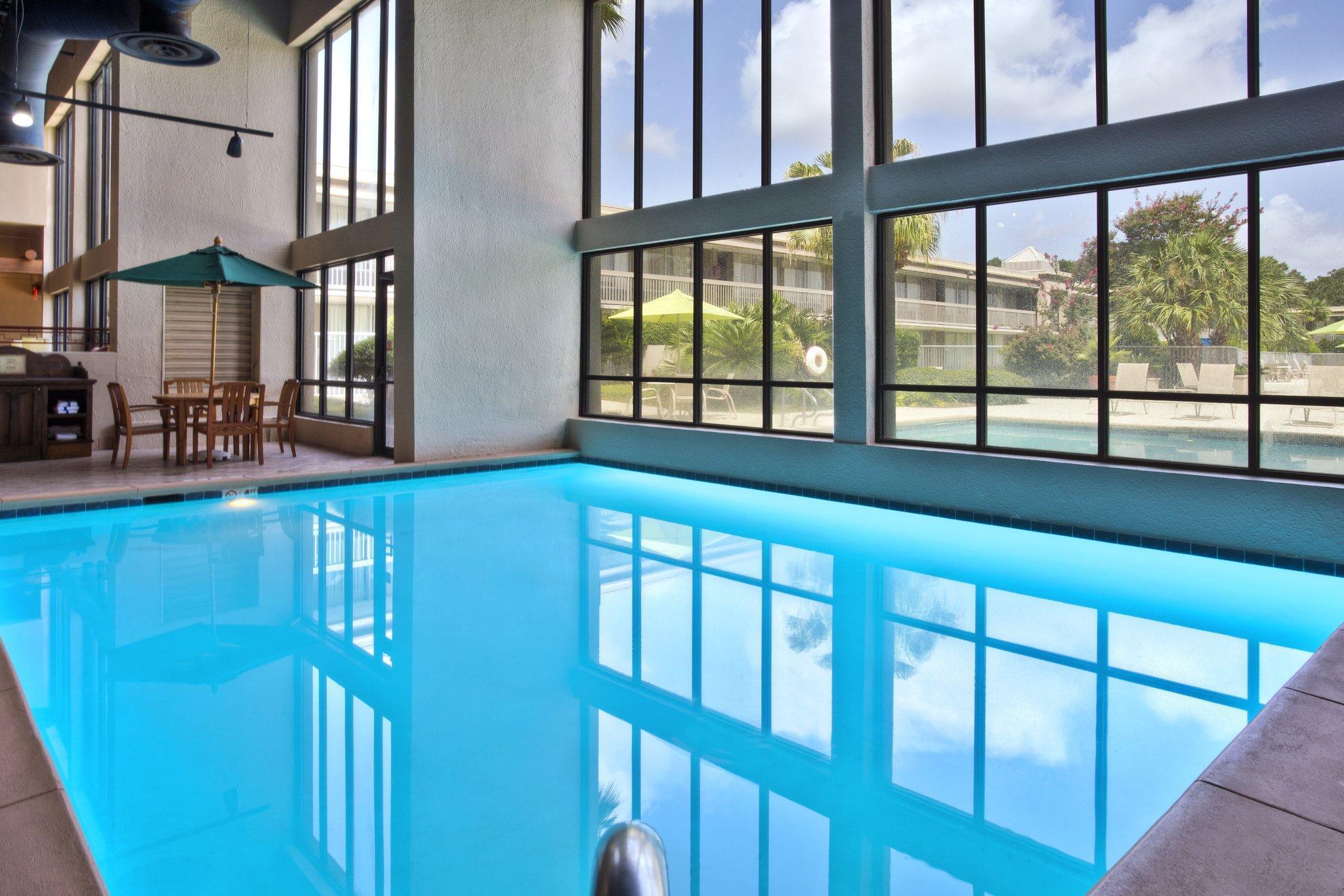 Holiday Inn Baton Rouge-South By Ihg Exterior foto