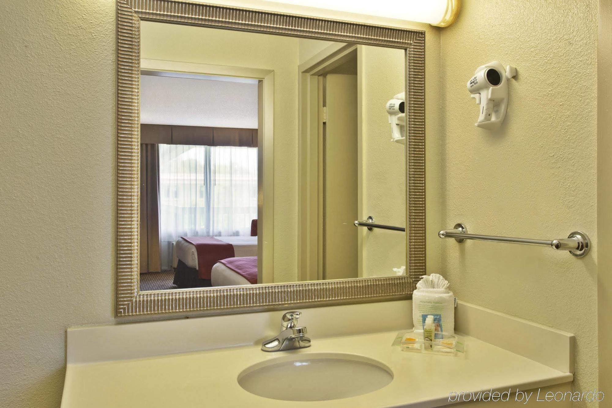 Holiday Inn Baton Rouge-South By Ihg Exterior foto